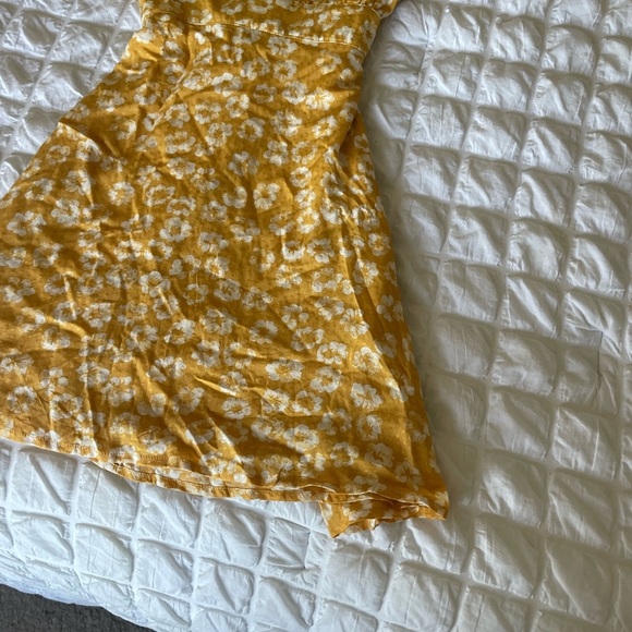 Lulu's marigold Floral Sleeve Sundress - Picture 7 of 13